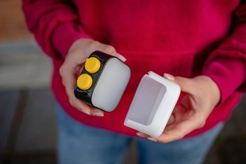 NEWELL Przenośna Lampa LED RGB Cutie Pie 2500-9900K 2000 mAh