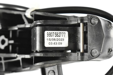 9808650080 KLIKA VNĚJŠÍ PRAVÝ BOK VIVARO C EXPERT III JUMPY