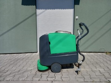 Профессиональный скребок Cleanfix RA 560 B