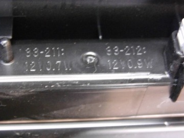 TOYOTA CAMRY VIII XV70 SVĚTLO STOP DRŽÁKY POUZDRO 81006-33070-C0