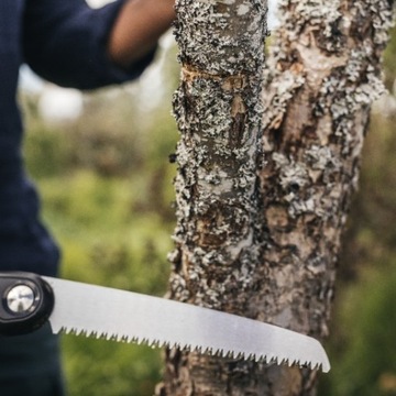 FISKARS PLUS SW68 Складная ручная пила для обрезки ветвей с фиксатором полотна