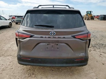 Toyota Sienna III 2021 Toyota Sienna XLE 2021 2.5l 2.5 Hybryda 245KM, zdjęcie 2