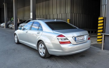 Mercedes Klasa S W221 Limuzyna 5.5 V8 (500) 388KM 2006 Mercedes-Benz Klasa S 5,5V8 (388KM) 5.5 Benzyna 388KM, zdjęcie 2
