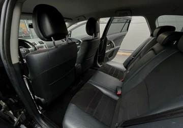 Toyota Avensis III Wagon Facelifting 1.8 Valvematic 147KM 2015 Toyota Avensis 1.8 147KM SKORAALCANTARA kamera manual BEZWYPADKOWA, zdjęcie 19