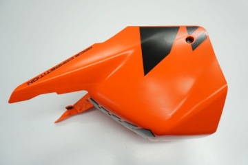 KTM RC 125 24- КРЫШКА ОБТЕКАТЕЛЯ ТОПЛИВНОГО БАКА