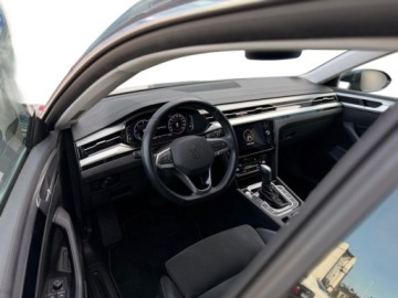 Volkswagen Arteon Fastback Facelifting 2.0 TDI SCR 150KM 2023 Volkswagen Arteon Shooting Brake Bogate wyposazenie Drugi komplet opon Bez, zdjęcie 8