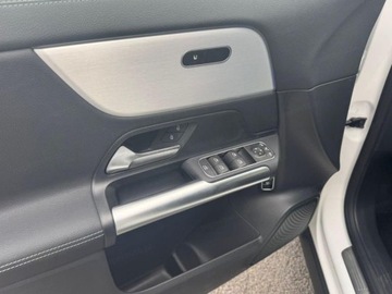 Mercedes GLA II Off-roader Facelifting 2.0 220 190KM 2025 GLA 220 4-Matic Progressive 2.0 (190KM) 2025, zdjęcie 9