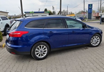 Ford Focus III Kombi Facelifting 1.0 EcoBoost 125KM 2016 Ford Focus SW swiezo sprowadzone, zarejestrowane Benzyna 125KM, zdjęcie 7