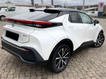Toyota C-HR II SUV 2.0 Hybrid Dynamic Force 197KM 2025 Od ręki - Style 2.0 Hybrid Dynamic Force 197KM | Podgrzewane fotele!, zdjęcie 1