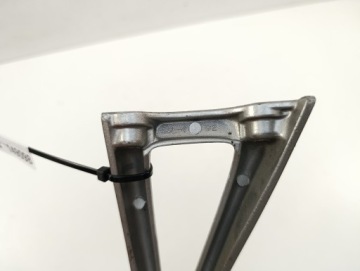 YAMAHA R6 RJ15 КОМПЛЕКТ ПОДСТАВКА ДЛЯ НОГ ПАССАЖИРА ЛЕВАЯ