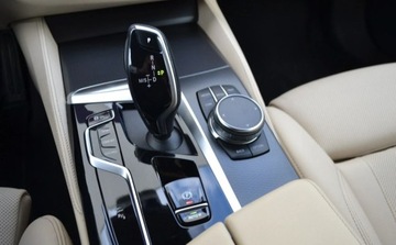 BMW Seria 5 G30-G31 Touring Facelifting 3.0 540d 340KM 2022 BMW Seria 5 BMW 540d xDrive Touring Dostawa pod dom w cenie Dealer BMW Bon, zdjęcie 15