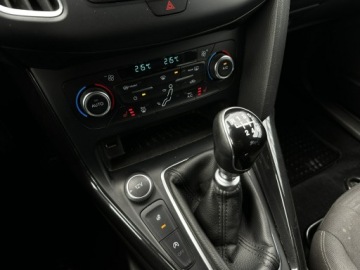 Ford Focus III Kombi Facelifting 1.0 EcoBoost 125KM 2015 Ford Focus 125KM Model 2016, zdjęcie 28