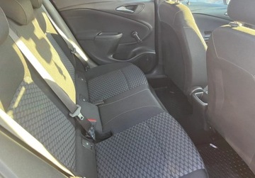 Opel Astra J GTC 1.4 100KM 2016 Opel Astra 1,4 Benz. 100 KM, Jak Nowy - Tylko 35 Tys Km 1.4 Benzyna 100KM, zdjęcie 13