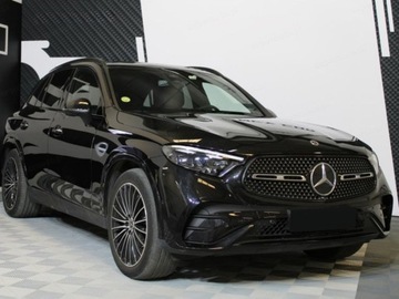 Mercedes GLC C254/X254 Coupe 2.0 200 204KM 2025 MERCEDES-BENZ GLC 200 4-Matic AMG Line 2.0 (204KM) 2025, zdjęcie 1