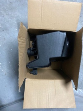 FORD FOCUS MK3 POUZDRO FILTRU VZDUCHU 2,0 USA