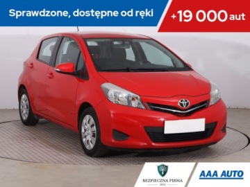 Toyota Yaris III Hatchback 5d 1.0 VVT-i 69KM 2012 Toyota Yaris 1.0 VVT-i, Salon Polska, Klima