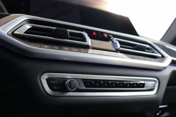 BMW X5 G05 SUV Plug-In 3.0 45e 394KM 2023 Od ręki - BMW X5 Bowers &amp; Wilkins + Zawieszenie pneumatyczne, zdjęcie 14