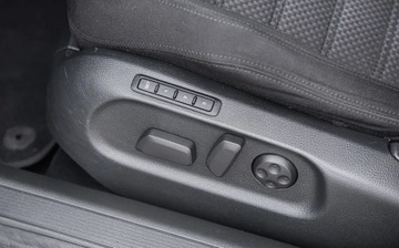 Volkswagen Passat B6 Variant 2.0 TDI PD-DPF 140KM 2007 Volkswagen Passat 2.0TDI 140KM SportLIne Alu 18 Climatron Pdc Po Serwisie, zdjęcie 16