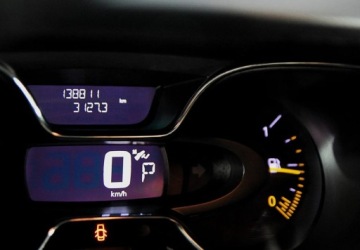 Renault Captur I Crossover 1.2 TCe EDC 120KM 2014 Renault Captur Automat _ Kamera cofania _ Alusy _ 1.2 Benzyna 120KM, zdjęcie 21