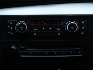 BMW Seria 1 F20-F21 2011 BMW 1 116i, Navi, Klima, Klimatronic, Tempomat, zdjęcie 15