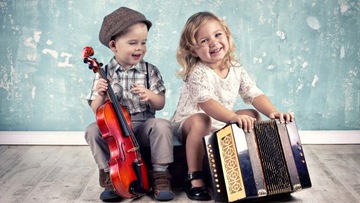 Классическая гитара 68.5x22x7cm