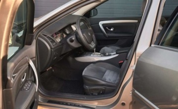 Renault Laguna III Hatchback 2.0T 16v 170KM 2011 Renault Laguna Renault Laguna 2.0 TCe 170 Initiale 2.0 Benzyna 170KM, zdjęcie 11