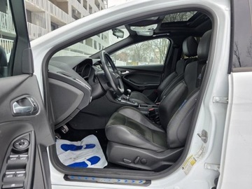 Ford Focus III RS 2.3 EcoBoost 350KM 2017 FORD FOCUS III RS 2.3l EcoBoost RS 350KM * 4X4 / AWD * Przebieg: 118,727km, zdjęcie 3