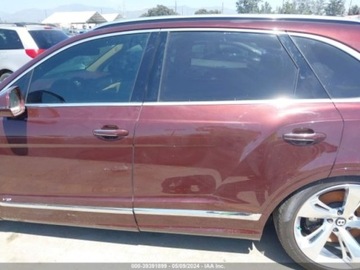 Bentley Bentayga 2021 Bentley Bentayga 2021 Bentley Bentayga V8 AWD 4.0 Benzyna 542KM, zdjęcie 13