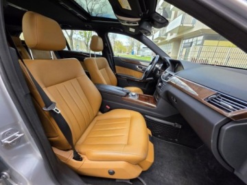 Mercedes Klasa E W212 Kombi 350 4MATIC 272KM 2011 MERCEDES E 350 4MATIC, V6 3.5l 272KM Przebieg: 194,588km Dokumentacja, zdjęcie 34