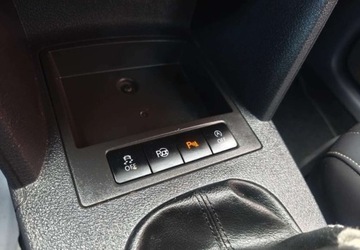 Volkswagen Caddy III Kombi Facelifting 1.6 TDI 102KM 2013 Volkswagen Caddy Volkswagen Caddy Highline Mixt 1.6 Diesel 102KM, zdjęcie 15