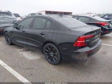 Volvo S60 III Sedan 2.0 T5 250KM 2020 Volvo S60 2020 Volvo S60 T5 FWD Momentum 2.0 Benzyna 250KM, zdjęcie 2