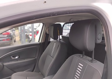 Renault Megane III Hatchback 1.5 dCi FAP 90KM 2011 Renault Megane 2011r, 1.5 DCI. Uszkodzony tyl. Jezdzi. 1.5 Diesel 90KM, zdjęcie 9