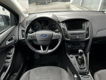 Ford Focus III Kombi Facelifting 1.0 EcoBoost 125KM 2015 Ford Focus 125KM Model 2016, zdjęcie 5