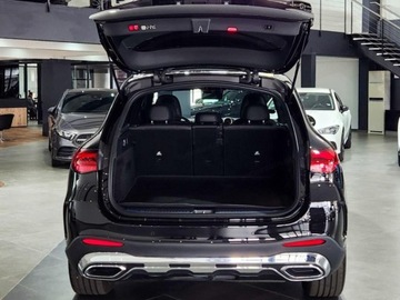 Mercedes GLC C254/X254 Coupe 2.0 200 204KM 2025 MERCEDES-BENZ GLC 200 4-Matic AMG Line 2.0 (204KM) 2025, zdjęcie 2