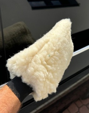 ПРОФЕССИОНАЛЬНАЯ мягкая автомойочная перчатка из овечьего флиса.