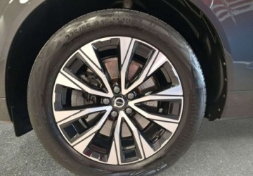 Volvo XC60 II 2022 Volvo XC 60 250KM automat 4x4 Dark Plus 2.0B5 mHEV VAT 23 2022 r., salon P, zdjęcie 9