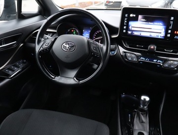Toyota C-HR I Crossover 1.8 Hybrid 122KM 2018 Toyota C-HR 1.8 Hybrid, Automat, Navi, Klima, zdjęcie 6
