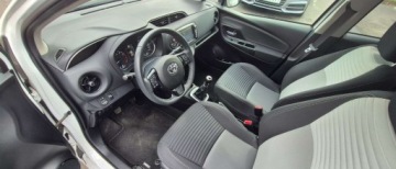 Toyota Yaris III Hatchback 5d Facelifting 2017 1.5 Dual VVT-iE 111KM 2018 Toyota Yaris I wlasciciel , historia serwisowa , 1.5 Benzyna 111KM, zdjęcie 9
