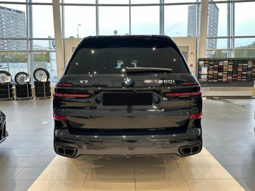 BMW X7 SUV M Facelifting 4.4 M60i 530KM 2025 BMW X7 M60i xDrive Suv 4.4 (530KM) 2025, zdjęcie 2