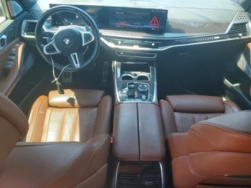 BMW X7 2024 BMW X7 M60I 2024 4.4 Benzyna 523KM, zdjęcie 8