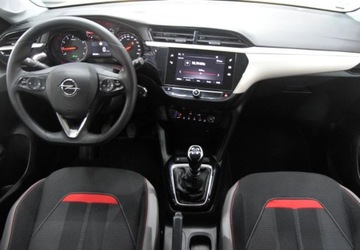 Opel Corsa F Hatchback 5d 1.5 Diesel 102KM 2021 Opel Corsa 1.5 Diesel 102 KM 1.5 Diesel 102KM, zdjęcie 4