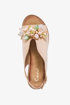 САНДАЛИИ ЖЕНСКИЕ С БУСАМИ НА ДЕКОРАТИВНОЙ ПЛОСКОЙ ПОДОШВЕ, БЕЖЕВЫЕ, размер 39