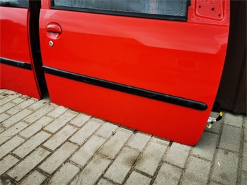 CITROEN C1 PEUGEOT 107 DVEŘE PRAVÉ PŘEDNÍ KOMPLETNÍ