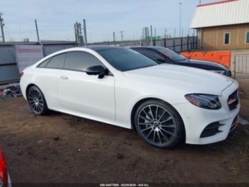 Mercedes Klasa E W213 2020 Mercedes-Benz Klasa E 2020 MERCEDES-BENZ E 450 4MATIC 3.0 Benzyna 362KM, zdjęcie 12