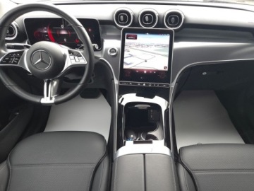 Mercedes GLC C254/X254 SUV 2.0 200d 163KM 2025 GLC Coupe 200 d 4-Matic Avantgarde 2.0 (163KM) 2025, zdjęcie 8