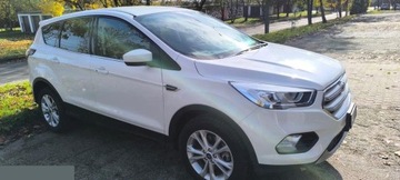 Ford Escape III 2019 Ford Escape 1.5 benzyna, 182 KM, 2019r, napęd 4x4AWD, Serwisowany, zdjęcie 4