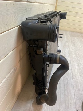 BMW 3 E46 2.0D CHLADIČ VODY OLEJE INTERCOOLER