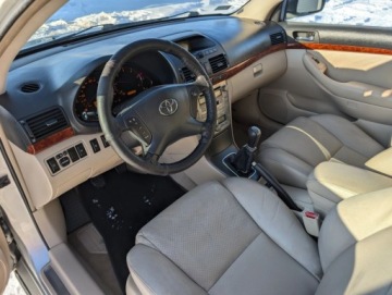 Toyota Avensis II Kombi 2.0 D-4D 116KM 2003 Toyota Avensis Klima Tempomat Serwis Gwarancja 2.0 Diesel 116KM, zdjęcie 15