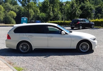 BMW Seria 3 E90-91-92-93 Touring E91 2.0 320d 177KM 2010 BMW Seria 3 2,0 Diesel Alufelgi Klimatronik Po oplatach z Niemiec, zdjęcie 3