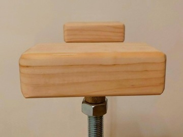 Акробатическая стойка Moessa 38/0 смазана маслом.